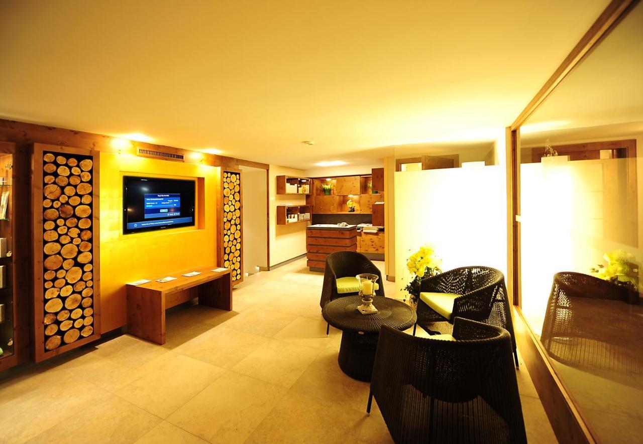 Hotel Max Serfaus Bagian luar foto